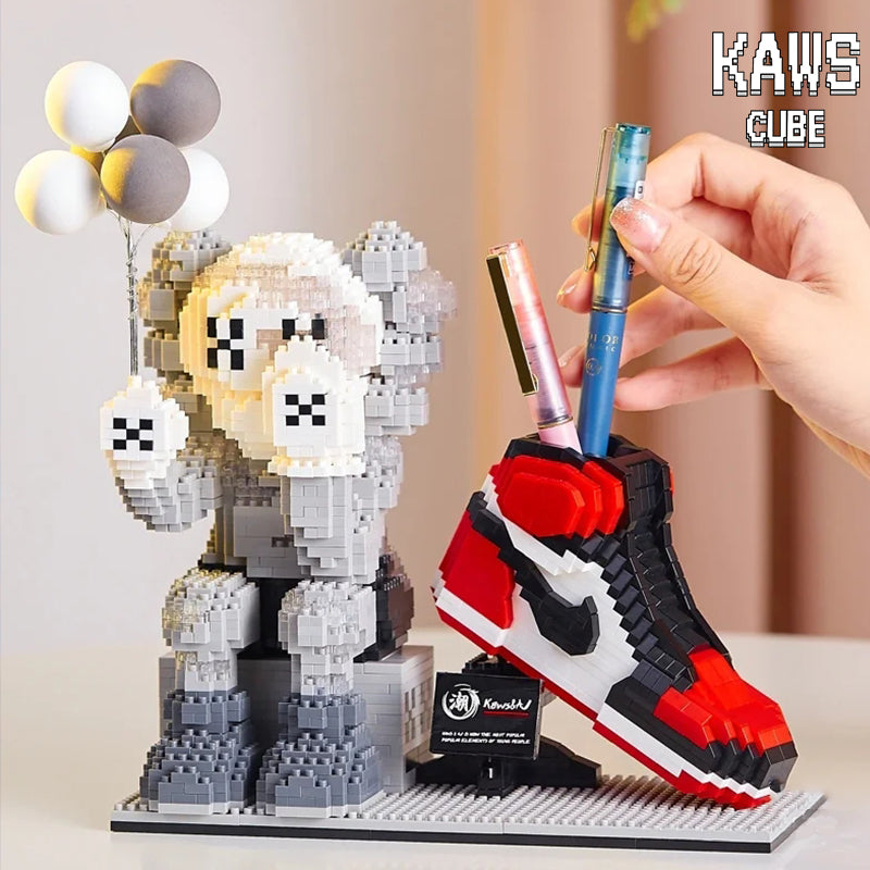 KAWS ペン立て:Nanoblock ナノブロック「220mm」 0911-11